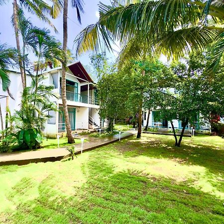 Magic Sand Beach Resort Arambol Exterior photo