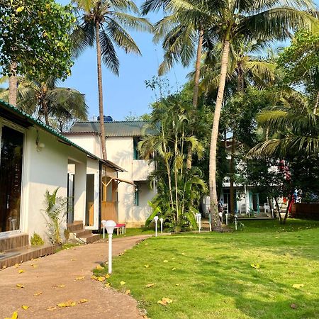 Magic Sand Beach Resort Arambol Exterior photo