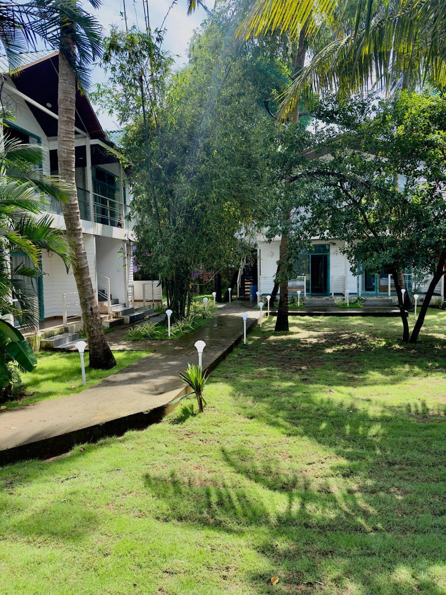 Magic Sand Beach Resort Arambol Exterior photo