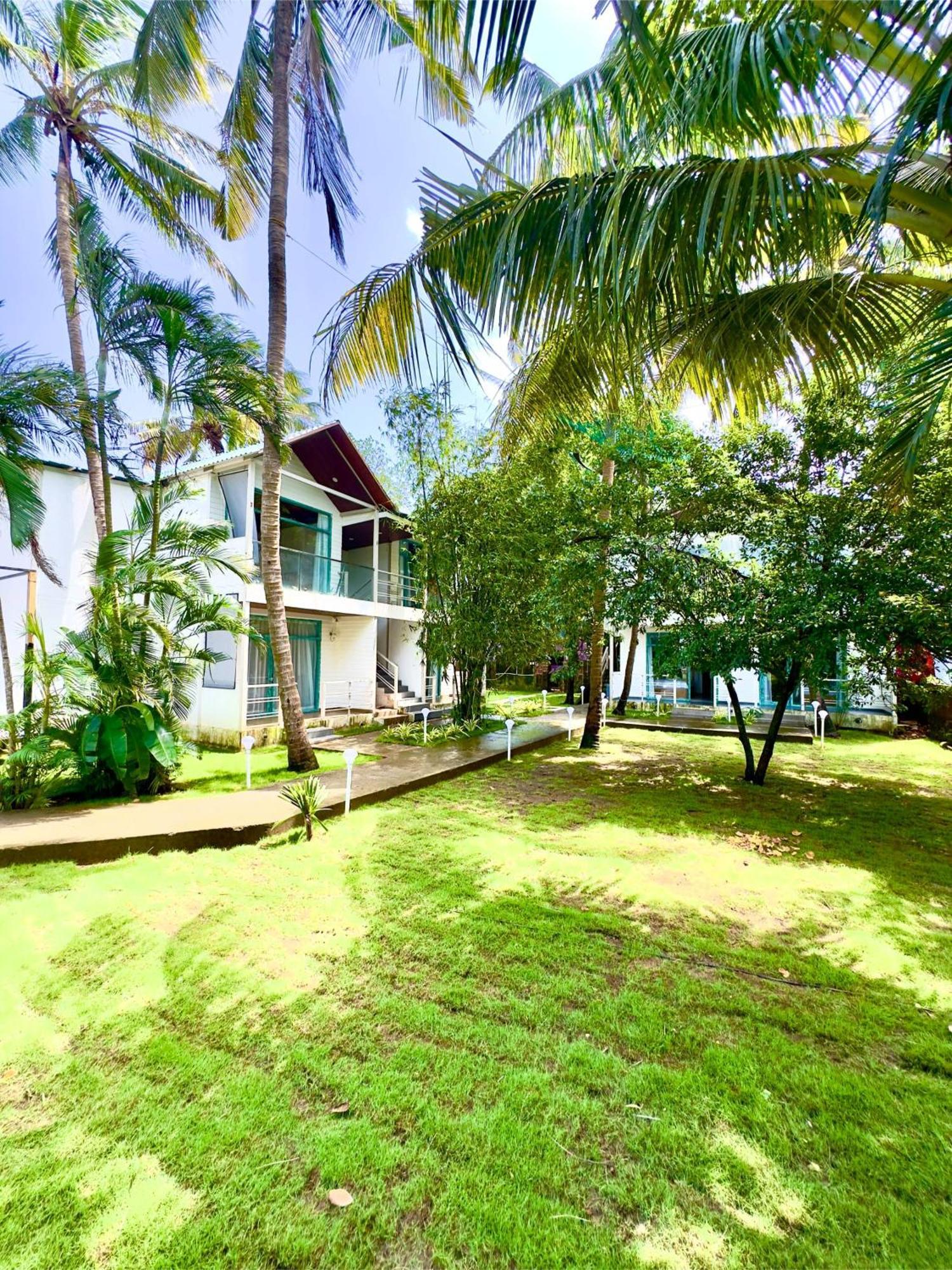 Magic Sand Beach Resort Arambol Exterior photo