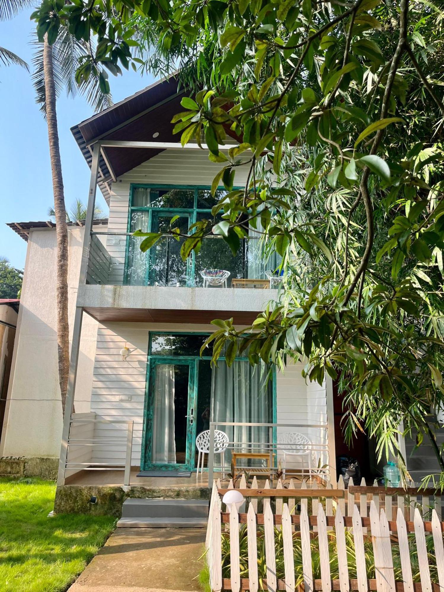 Magic Sand Beach Resort Arambol Exterior photo